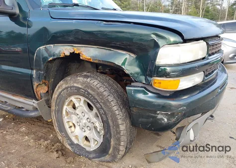 2002 Chevrolet Tahoe Z71 z USA, uszkodzony, nr VIN 1GNEK13Z32R328115